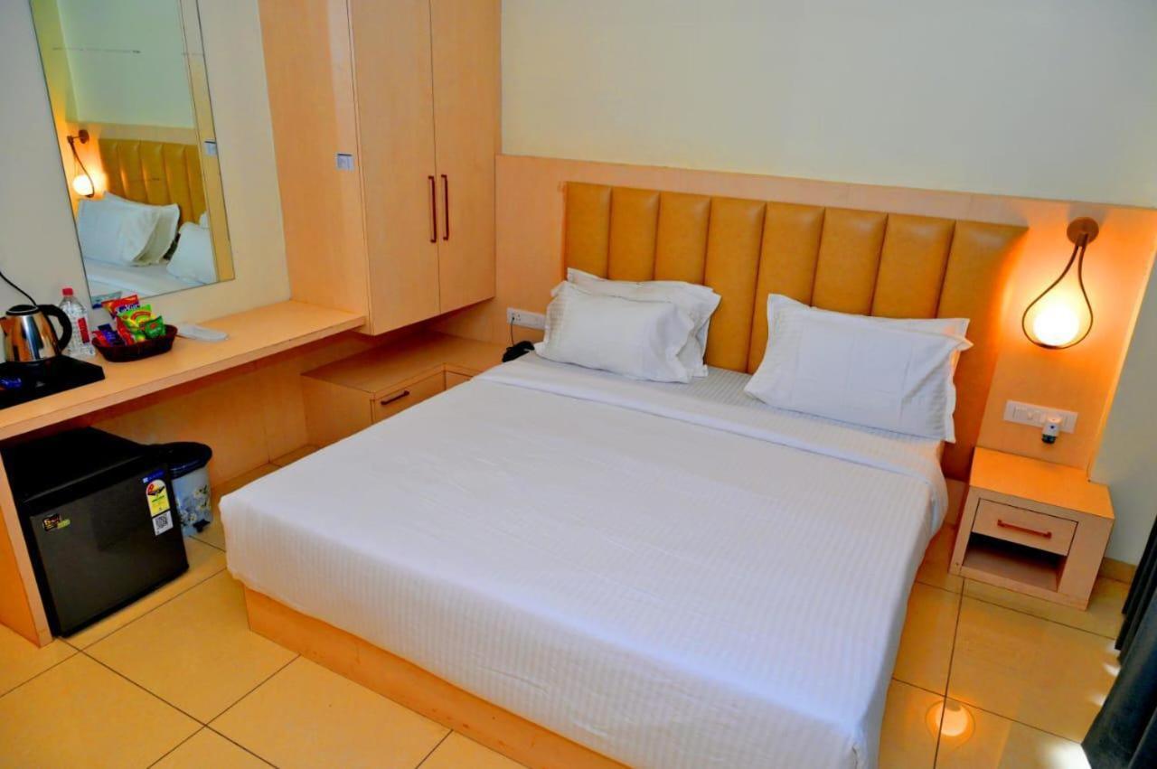 Hotel Shree Ji Inn Raipur  Exterior photo